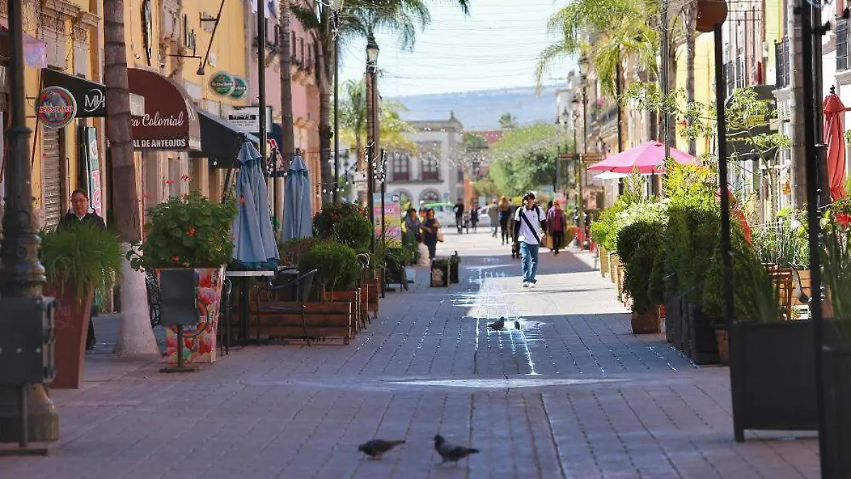 Coparmex warns of falling sales and vacant storefronts in Durango due to the departure of people from Sinaloa.